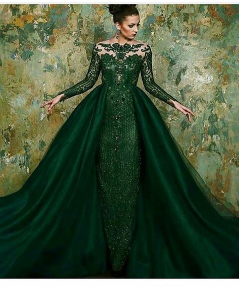 This haute couture long sleeve evening gown may be out of your price range. But our American dress design company can help. We specialize in make custom #eveningdresses you can afford. You can change our designs or we can use your picture of any couture design as inspiration to create a custom dress or even a less expensive #replicadress that looks similar but cost much less. Contact us at www.dariuscordell.com/ Kasut Kahwin, Kasut Pengantin, Green Prom Dress Long, Green Wedding Dresses, Evening Wear Dresses, American Dress, Formal Ball Gown, Plum Dress, Couture Design