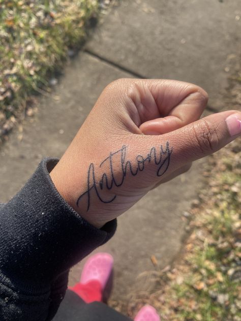 Boyfriend Initial Tattoos For Women, Andre Name Tattoo, Anthony Tattoo Name Ideas, Brian Tattoo Name, Boyfriend Name Tattoo Ideas For Women, Anthony Tattoo Name, Partners Name Tattoo Ideas, Tattoo Name Placement For Women, Name Placement Tattoos For Women