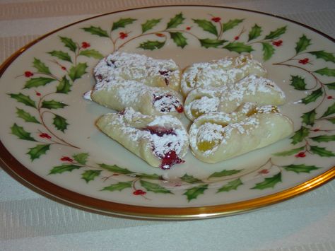 Dainty Lily Cookies Lily Cookies, Kolaczki Recipe, Cookies Photo, Cheese Butter, No Flour Cookies, Cookies Cream, Cheese Cookies, Cream Cheese Cookies, Fruit Preserves