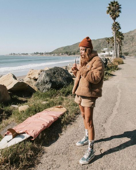 All Posts • Instagram Surf Mom Style, California Winter Style, Winter Surfer Style, Surf Outfit Women, Surf Girl Style, Surfer Look, Film Shots, Outfit Outdoor, California Winter