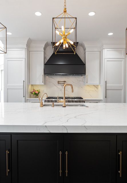 Gold Pot Filler, Full Height Backsplash, Marble Look Quartz, Decorative Hood, Black And Gold Kitchen, Backsplash With White Cabinets, Glamorous Kitchen, Laminate Kitchen, Flat Panel Cabinets