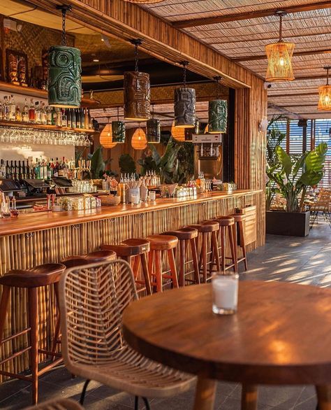 Native Restaurant, Tiki Restaurant, Hawaiian Restaurant, Resort Interior Design, Rooftop Restaurant Design, Tiki Bar Decor, Hawaiian Tiki, Beach Cafe, Restaurant Concept