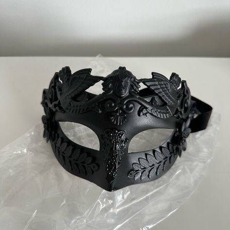 Masquerade Mask Brand New Black Black Mens Masquerade Mask, Masquerade Mask Cat, Simple Masquerade Mask, Mascarade Mask For Men, Hats Reference, Male Masquerade Outfit, Black Mask Masquerade, Masquerade Mask Aesthetic, Masquerade Suit