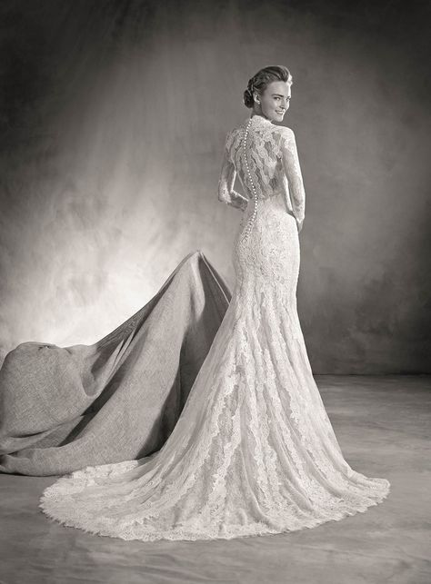 Mermaid Wedding Dress With Sleeves, Lace Back Dresses, Sleeve Wedding Dress, Used Wedding Dresses, Long Sleeve Wedding, Wedding Dresses Romantic, Stylish Wedding, Elegant Wedding Dress, Wedding Dresses Unique