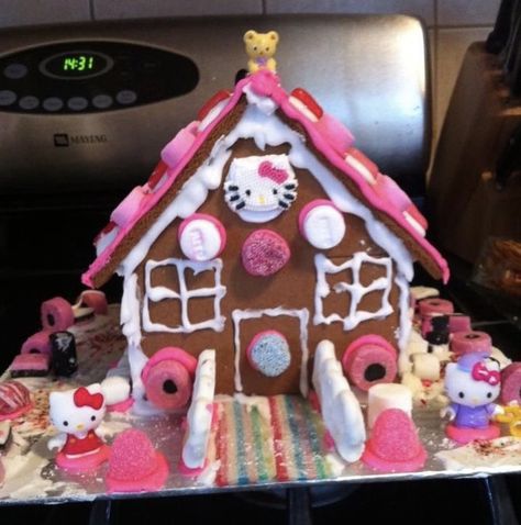 Hello Kitty Gingerbread, Hello Kitty Cookies, Hello Kitty House, Gingerbread House Decorations, Kitty Christmas, Pink Xmas, Hello Kitty Aesthetic, Happy Thanksgiving Quotes, Hello Kitty Cake