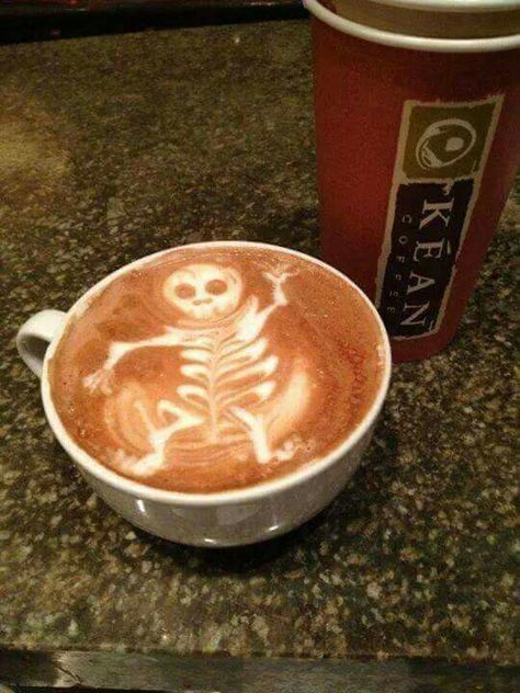 Skull  coffee Coffee Latte Art, Best Bras, Cafe Art, Love Halloween, Cafe Latte, Halloween Coffee, Coffee Latte, Latte Art, Coffee Love