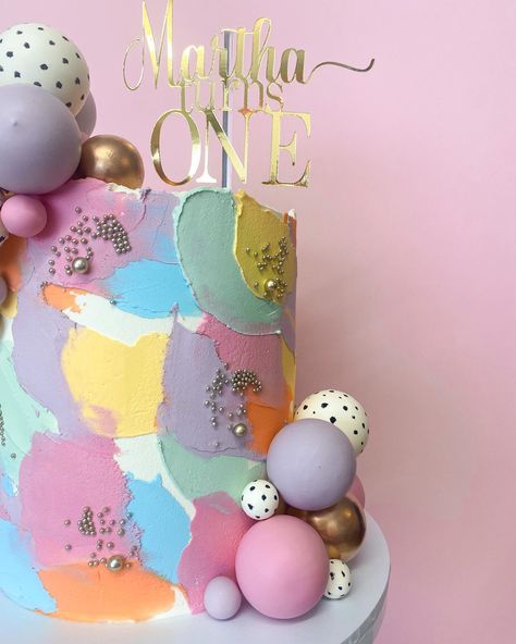 Smudge Cake, Smeared Cake Design, Ombre Cake With Sprinkles, Sprinkle Drip Birthday Cake, 7th Birthday Cakes, Watercolor Cake, Summer Design, 7th Birthday, Cute Cakes