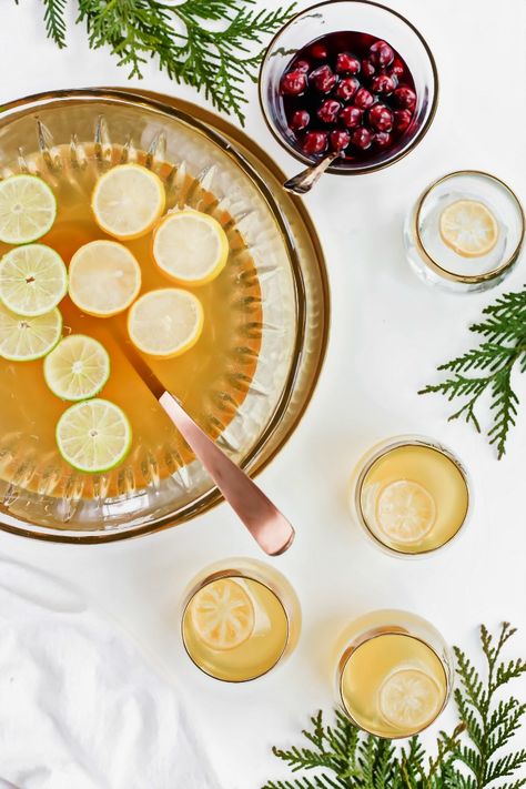 This party punch is THE one to try. Salted Honey Whiskey Sour Punch with Drunken Cherries will have your friends raving about your hostess skills. Bourbon Party Punch, Punch With Whiskey, Fall Whiskey Punch, Whiskey Sour Pitcher Recipe, Whiskey Sour Punch, Holiday Bourbon Punch, Whiskey Punch, Honey Cocktail, Honey Whiskey