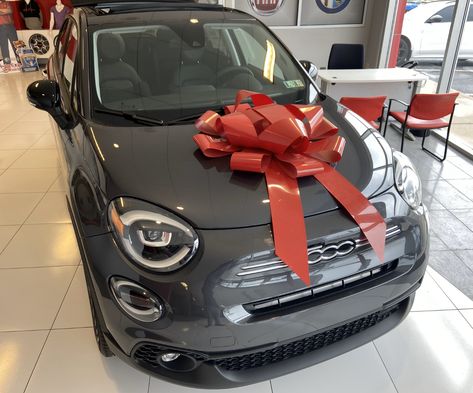 Graduation season is right around the corner. Gift safety and get your grad to their next destination with the IIHS top safety pick Fiat 500x! #AutoExpress #GraduationSeason #Graduation #GiftGiving #GraduationPresent #Safety #Fiat500x Graduation Presents, Car Gifts, Aesthetic Pastel Wallpaper, Pastel Wallpaper, Fiat 500, Pastel Aesthetic, Alfa Romeo, Gifts