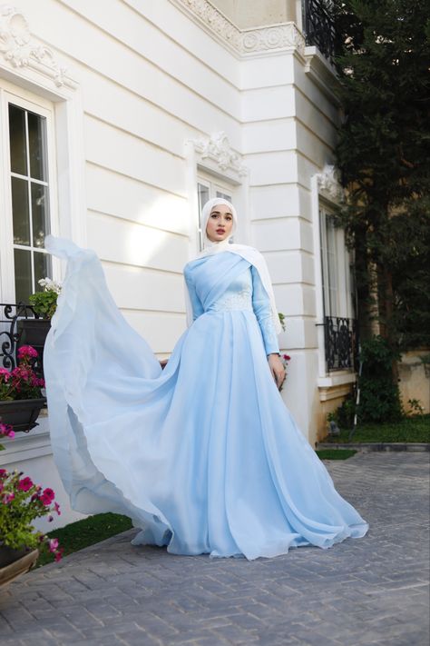 Modest dress
Hijab dress
Gown dress
Blue dress 
Hijab fashion
Hijab ideas
Princess dress Hijab Soiree, Circle Skirt Outfits, Turkish Hijab, Simple Long Dress, Simple Evening Dress, Eid Images, Hijab Beauty, Hijab Dress Party, Classic Dresses