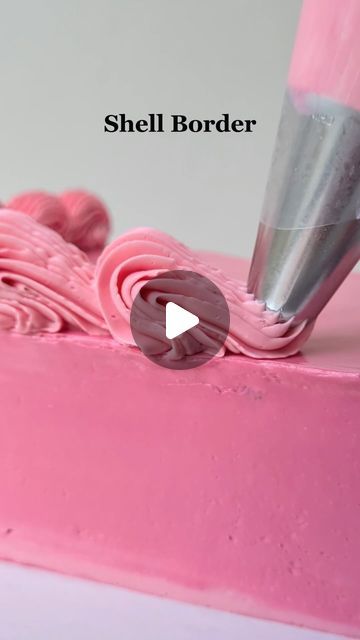 Lily Vanilli Bakery, London on Instagram: "Want a sleek finish on your cake design? A border will do it! Here are 3 classic border techniques you can always rely on for a polished final cake, we use them everyday at the bakery. 

#CakeDecoratingTips #CakeDesign #ButtercreamCakes" Border Piping Techniques, Sheet Cake Border Ideas, Cake Borders Piping, Piping Borders On Cakes, Cake Borders Designs, Cake Piping Designs, Sheet Cakes Decorated, Cake Piping Techniques, Final Cake