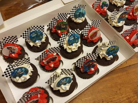 Blaze cupcakes racing cars kids cupcakes Race Car Themed Cupcakes, Blaze Cupcakes, Kids Cupcakes, Cars Cupcakes, Kid Cupcakes, Car Theme, Cupcake Decorating, Car Themes, Fun Foods