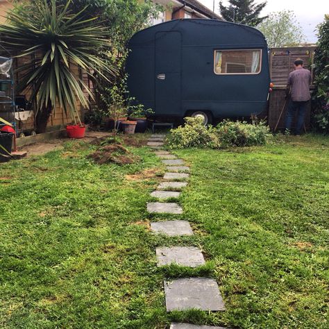 Garden path and vintage caravan Caravan In Garden, Caravan Garden Ideas, Garden Caravan, Caravan Garden, Backyard Art Studio, Retirement Activities, Small Caravans, Self Build Houses, Touring Caravan