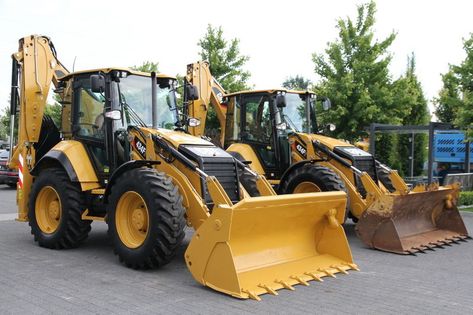 Are you selling your used construction equipment? Our company is in the business of purchasing new and old construction equipment. Our business ties are made up of both individual contractors and long-term commercial relationships with our customers. Please contact us at sellyourconstructionequipment.com or 214-773-0207 if you have any further questions. Beach Equipment, Heavy Construction Equipment, New Holland Tractor, Backhoe Loader, Windows Operating Systems, Heavy Machinery, Printable Pages, Bookmarks Printable, Construction Vehicles