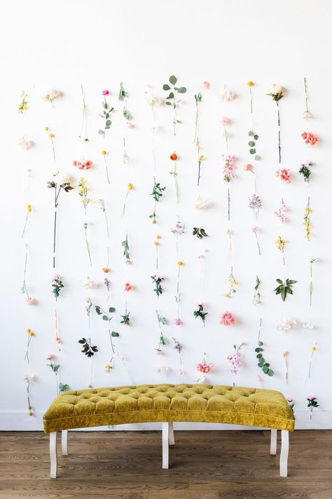 Floating Flower Wall Backdrop, Flower Photobooth Ideas, Hanging Wildflower Backdrop, Wildflower Garland Backdrop, Hanging Flower Photo Backdrop, Bridal Shower Backdrop Flowers, Diy Floating Flower Wall, Bridal Shower Floral Backdrop, Love In Bloom Backdrop