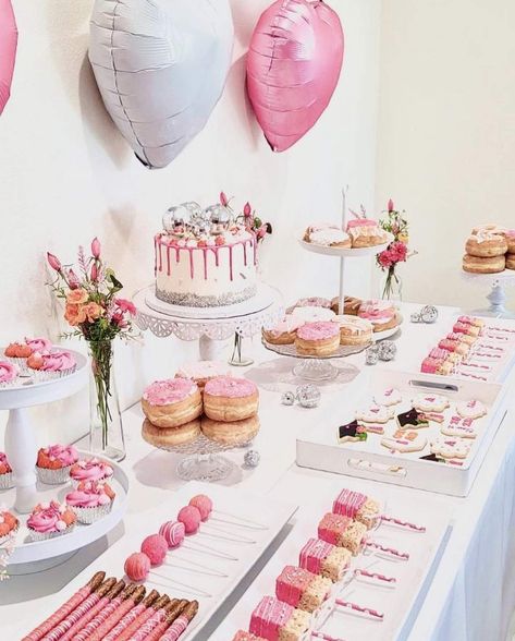 Graduation Party | CatchMyParty.com End Of School Party Ideas, Pink Graduation Party, End Of School Party, School Party Ideas, Pink Graduation, Party Cake Table, Graduation Party Cake, Senior Szn, Yogurt Parfait