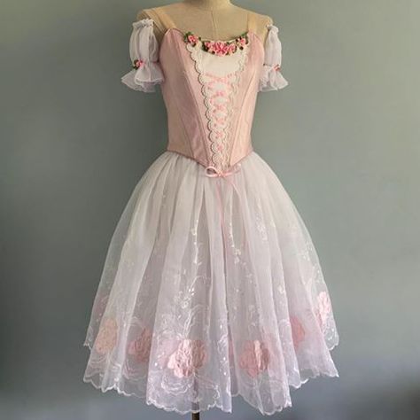 Swanhilda Ballet Costume, Ballet Peasant Costume, Pink Dance Costumes, Peasant Costume, Ballet Costumes Tutus, Romantic Tutu, Ballet Outfits, Ballet Tutus, Ballet Costume