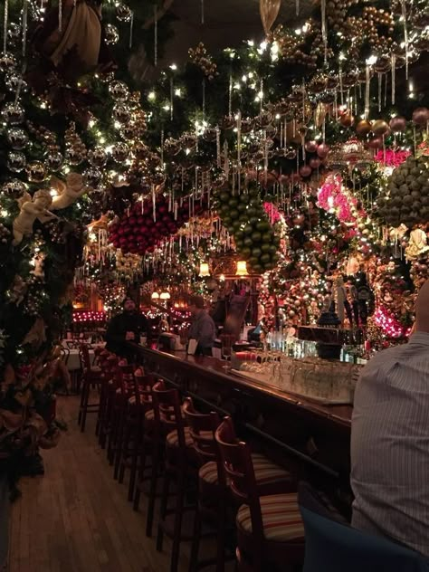 German Restaurant Aesthetic, Christmas Restaurant Decorations, Christmas Decor Ideas For Restaurant, German Restaurant, Restaurant Nyc, Gramercy Park, Nyc Christmas, Christmas In The City, Christmas Feeling