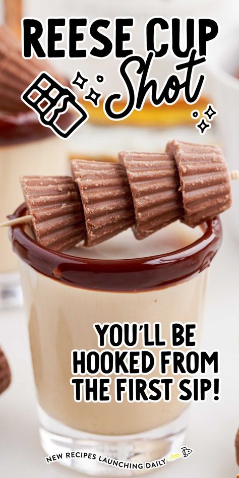 You will love the rich and creamy flavor of this alcoholic Reese cup shot recipe that makes it perfect for a party. Woo Woo Shot Recipe, Pretty Shots Alcohol, Coffee Shots Alcohol, Shots That Don't Taste Like Alcohol, Shot Cuterie Board Party, Chocolate Shots Alcohol, Shot Board Ideas, Shots Recipes Alcoholic, Dessert Shots Alcoholic