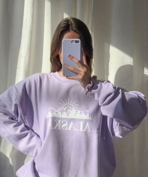 Story Aesthetic, Purple Vibe, Sweatshirt Aesthetic, Cute Desktop Wallpaper, Purple Sweatshirt, Girly Accessories, Instagram Feed Ideas, Sweatshirt Outfit, Learning Arabic