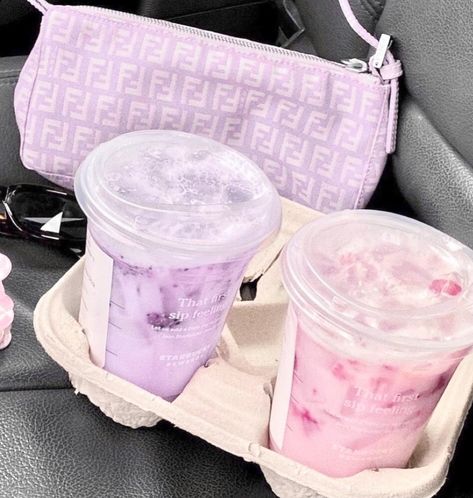 Starbucks Purple Drink, Vegan Starbucks Drinks, Vegan Starbucks, Drinks At Starbucks, Caffeine Free Drinks, Cinnamon Dolce Latte, Starbucks Strawberry, Kid Friendly Drinks, Purple Drinks