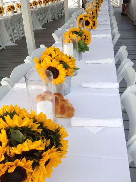 Place settings with sunflowers. Nice idea for rehearsal dinner or casual wedding. Bbq Rehearsal Dinner Ideas, Wedding Ideas Sunflowers, Elegant Bbq, Rehearsal Bbq, Circle Tables, Rehearsal Dinner Flowers, Wedding Ideas October, Casual Fall Wedding, Bbq Rehearsal Dinner