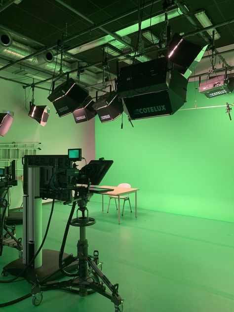 Actress Dr Visuals, Movie Studio Set, Music Studio Room Design, Studio Room Design, Fashion Dream Job, Podcast Studio, Film Life, Career Vision Board, Music Studio Room