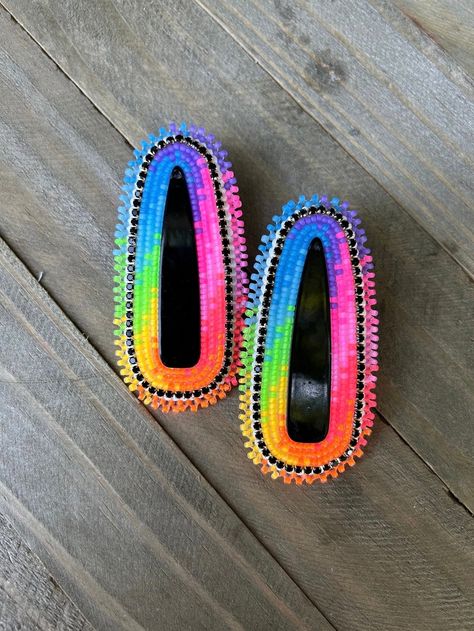 Neon Beaded Earrings, Beadwork Ideas, Handmade Earrings Beaded, Beading Ideas, Earrings Beaded, Earring Patterns, Handmade Earrings, Beaded Earrings, Bead Work