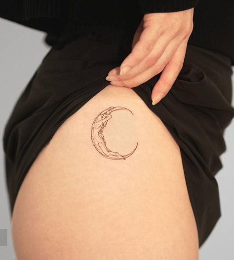 Sketch work style moon woman tattoo located on the hip. Ancient Moon Tattoo, Woman Kissing Moon Tattoo, Hip To Rib Tattoo, Dreamy Moon Tattoo, Magic Moon Tattoo, Moon Women Tattoo, Rib Moon Tattoo, Woman In The Moon Tattoo, Celestial Woman Tattoo