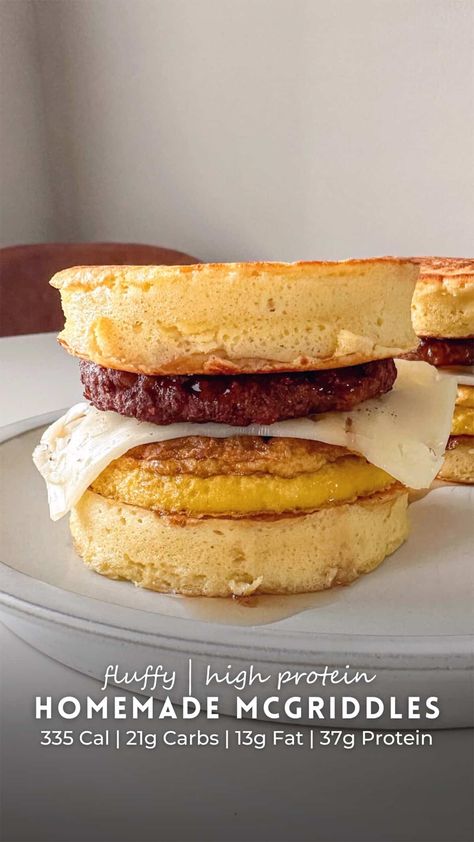 Homemade McGriddle | McDonald\'s Copycat Recipe Homemade Mcgriddle, Mcdonalds Copycat Recipes, Fluffiest Pancakes, High Protein Gluten Free, Fast Food Breakfast, Veggie Breakfast, Frozen Breakfast, No Egg Pancakes, Sugar Free Syrup