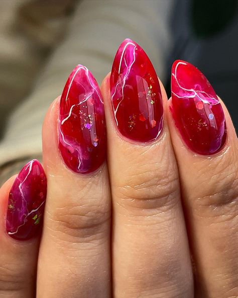 Red Marble Nails Acrylic, Marble Red Nails, Dark Marble Nails, Oct Nails, Marble Effect Nails, Red Marble Nails, Marble Nail Ideas, Pink Marble Nails, Nail Art Designs For Beginners