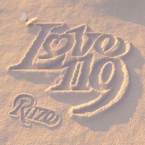 RIIZE - Love 119 (Japanese Ver.) Kpop Album, Velvet Wallpaper, Image Cover, Pop Albums, Trending Music, Music Artwork, Artist Album, Album Design, Album Songs