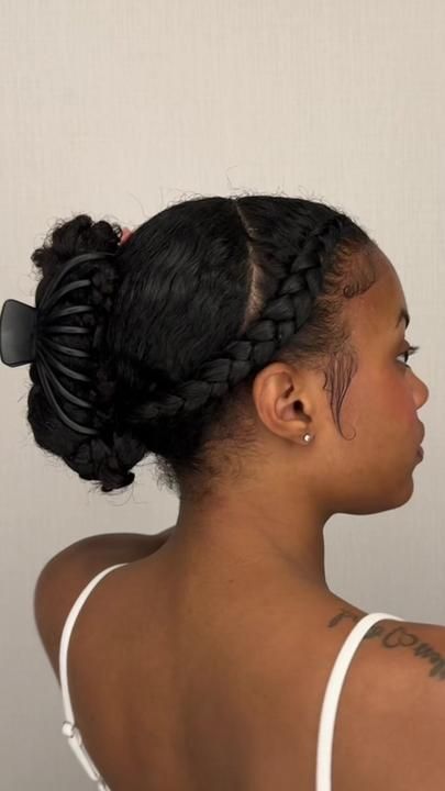 TikTok · Shan Braided Claw Clip, Hairstyle On Natural Hair, Soak City, Claw Clip Hairstyle, Clip Hairstyle, Clip Hairstyles, Claw Clip, Natural Hair, Braided Hairstyles