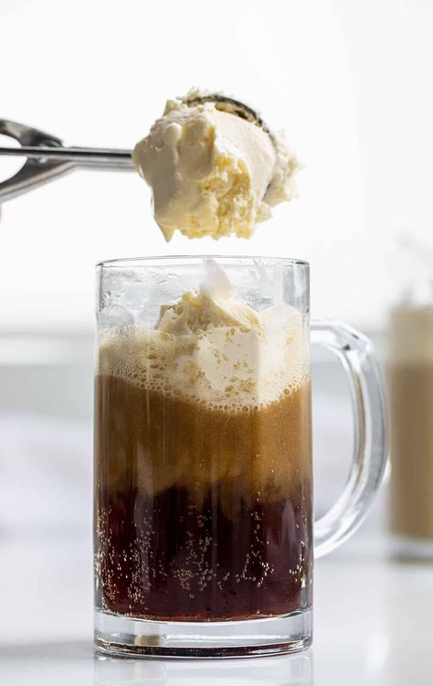 A Root Beer Float is a refreshing summertime treat made with vanilla ice cream topped with root beer, whipped cream, and a cherry on top. Root Beer Float, Classic Root Beer Float, Best Root Beer for Root Beer Float, How to Make Root Beer Float, July 4th Drink Recipes, Float Recipes, drinks, beverages, floats, i am baker, iambaker Orange Crush Cocktail, Chocolate Milk Powder, Beer Ice Cream, Float Recipes, Recipes Drinks, Vodka Lemonade, Frozen Hot Chocolate, I Am Baker, Beer Float