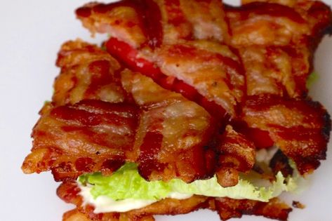 Bacon Weave, Bacon Lettuce Tomato, Wraps Recipes, Classic Sandwich, Healthy Recipes Easy Snacks, Ron Swanson, Healthy Snacks Easy, Food Tips, Wrap Sandwiches