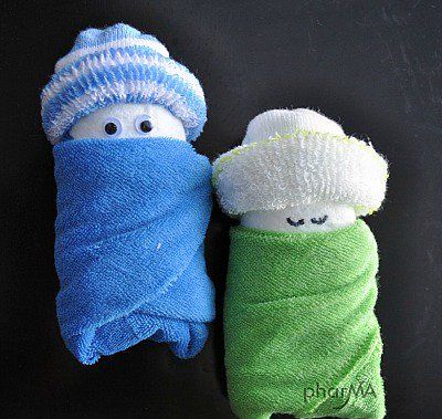 Perlengkapan Bayi Diy, Baby Washcloth, Shower Bebe, Baby Diy, Diaper Cakes, Baby Shower Diy, Baby Crafts, Baby Socks, Baby Things