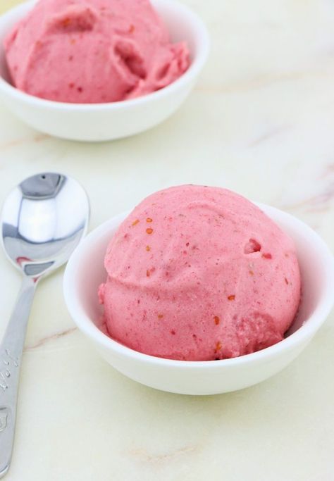 Raspberry Sherbet Recipe, How To Make Sherbert Ice Cream, Food Processor Ideas, Raspberry Ice Cream Recipe, Aip Lifestyle, Raspberry Sherbert, Raw Dairy, Raspberry Banana, Sherbet Ice Cream