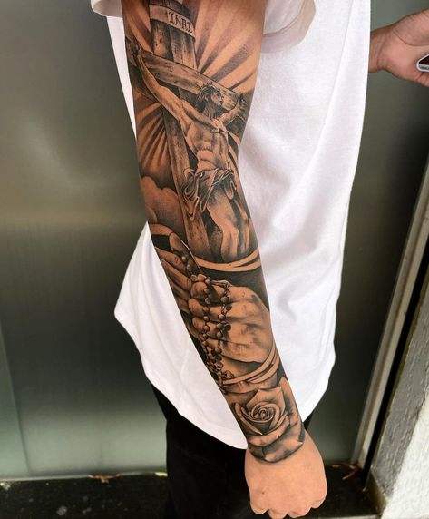 ⚜️TATTOO | Religiosa ⚜️_____✍️🔥 @edubrito_17 | Instagram Upper Arm Tattoos For Guys, Angel Sleeve Tattoo, Black People Tattoos, Arm Tattoos For Guys Forearm, Half Sleeve Tattoos Forearm, Unique Tattoos For Men, Small Chest Tattoos, Realistic Tattoo Sleeve, Forarm Tattoos