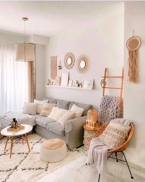 Small Apartment Living Room, Small Apartment Living, Apartment Inspiration, Living Room Decor Apartment, Boho Living Room, Living Room Inspo, Cozy Room, A Living Room, Room Inspiration Bedroom