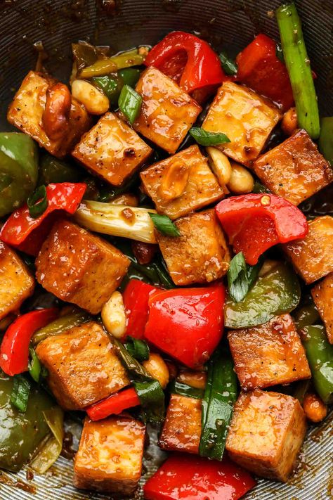 King Pao Tofu, Tufo Recipe, Chaotic Kitchen, Tofu Dinner Recipes, Tofu Dinner, Kung Pao Tofu, Okonomi Kitchen, Asian Tofu, Seonkyoung Longest