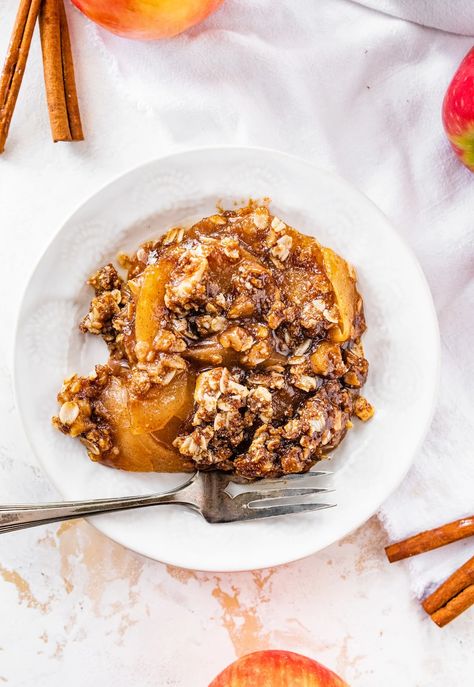 Apple Crisp Maple Syrup, Crunchy Oatmeal, Healthy Apple Crisp, Gluten Free Apple Crisp, Oatmeal Toppings, Sugared Pecans, Edible Creations, Delectable Desserts, Healthy Apple