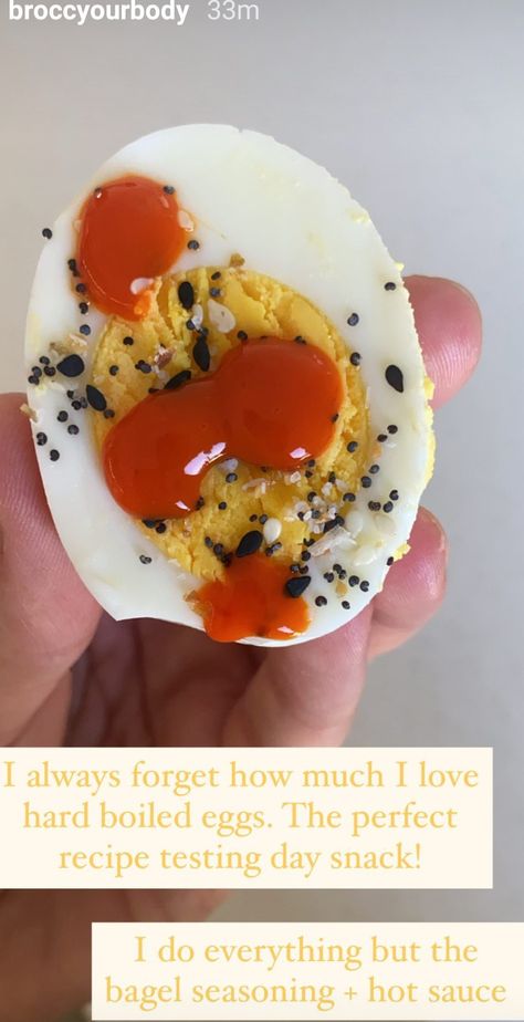 Boiled Eggs Seasoning, Hard Boiled Eggs Snack Ideas, Boiled Egg Snack, Hard Boiled Egg Breakfast, Egg Meals, Egg Burrito, Easy Hard Boiled Eggs, Egg Bagel, Egg Snacks