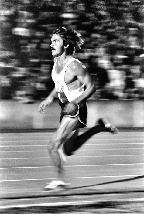 Steve Prefontaine Ironman Quotes, Prefontaine Quotes, Iphone Backgrounds Nature, Ufc Poster, Steve Prefontaine, Track Runners, Field Athletes, Nike Quotes, Run Fast