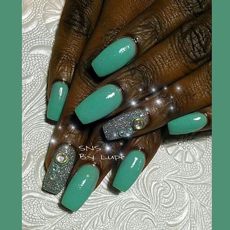 Sns Nails On Black Women, Sns Dipping Powder Nails Color Swatches, Nail Sns Ideas, Fall Nail Colors Dip Powder Sns, Sns Nails Colors Summer, Dip Powder Nails Colors Spring, Dip Powder Nails Ideas Spring, Dipped Nails Ideas Powder, Sns Dipping Powder Nails