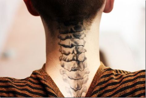 ▷ Spectacular Neck Tattoo Designs Multiple Sclerosis Tattoo, Anatomical Tattoos, Spinal Tattoo, Hipster Tattoo, Bone Tattoos, Tattoo Trend, Skeleton Tattoos, 4 Tattoo, Spine Tattoo