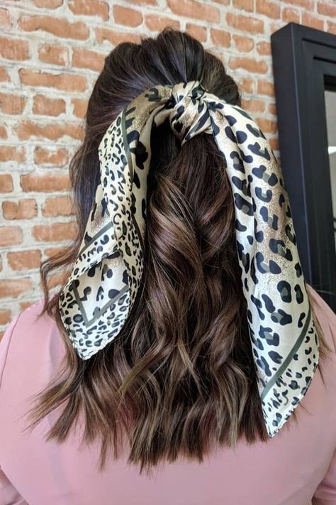 Half Hairstyles, Girls School Hairstyles, Photoshoot Hair, Beaded Hair Clips, Bobby Pin Hairstyles, Hair Scarf Styles, Head Scarf Styles, Elegant Wedding Hair, Pigtail Hairstyles