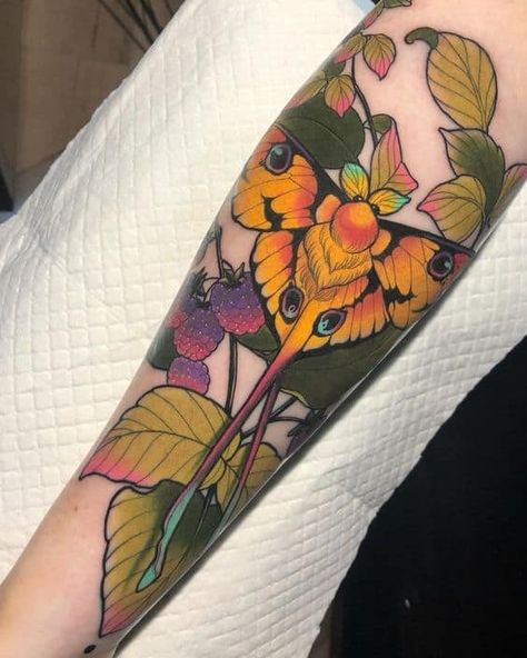 120 Pretty And Girly Half-Sleeve Tattoo Ideas For Females Tattoo Ideas For Females, Aesthetic Tattoo Ideas, 15 Aesthetic, Neotraditional Tattoo, Moth Tattoo, Diy Tattoo, Aesthetic Tattoo, Sleeve Tattoos For Women, Tattoo Blog