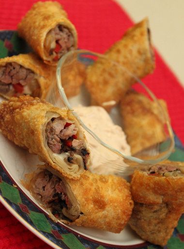 Cheesesteak Eggrolls, Egg Roll Dipping Sauce, Chipotle Sour Cream, Philly Cheesesteak Egg Rolls, Sour Cream Dipping Sauce, Annual Christmas Party, Easy To Make Appetizers, Dipping Sauces Recipes, Buttermilk Fried Chicken