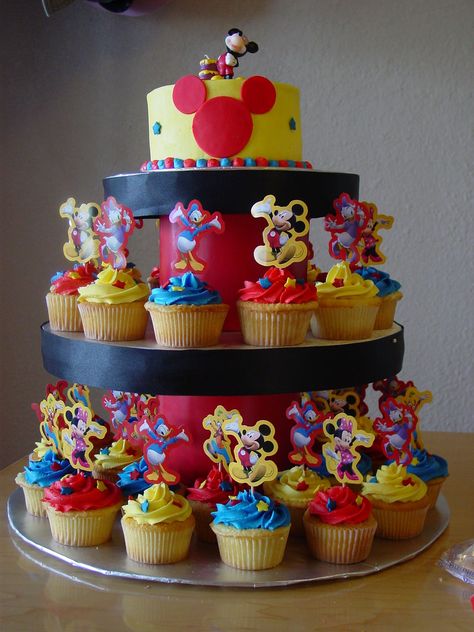 Mickey Mouse cupcake tower (4) | sweetandsassyinfl.blogspot.… | Flickr Cupcakes Decoration Disney, Mickey Mouse Cake Decorations, Cupcakes Minnie Mouse, Γενέθλια Mickey Mouse, Mickey Mouse Cake Topper, Mickey 1st Birthdays, Mickey Mouse Birthday Cake, Mouse Cupcakes, Mickey Mouse Themed Birthday Party