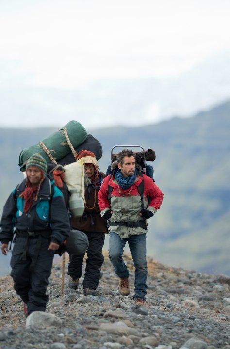 Still of Ben Stiller in The Secret Life of Walter Mitty (2013) Mitty Movie, Secret Life Of Walter Mitty, Monte Everest, Camping Sauvage, Life Of Walter Mitty, Lev Livet, Walter Mitty, Ben Stiller, Septième Art